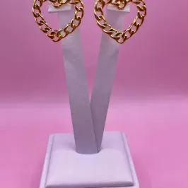 Brinco Coração em corrente