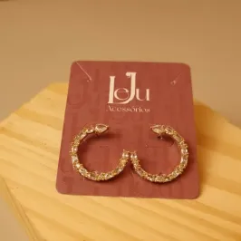 Brinco C em Zircônias