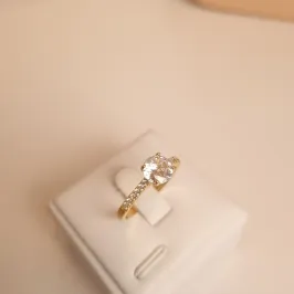 Anel Solitário com Zircônias