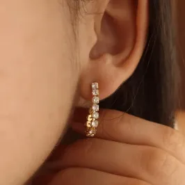 Brinco Linha Zircônia