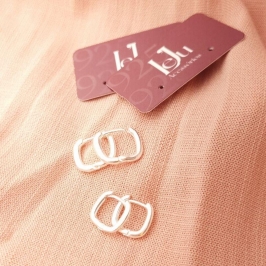 Brinco Tranqueta Quadrado em Prata 925