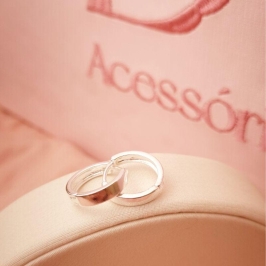 Argola Click Lisa em Banho de Prata