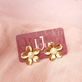 Brinco Flor com Pérola