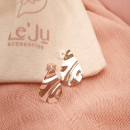 Brinco Orgânico Gota em Banho de Prata