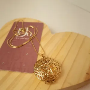 Colar Relicário