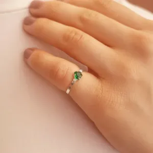 Anel Prata Zircônia Coração