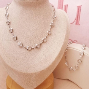 Chocker Steel Corações em Cristal