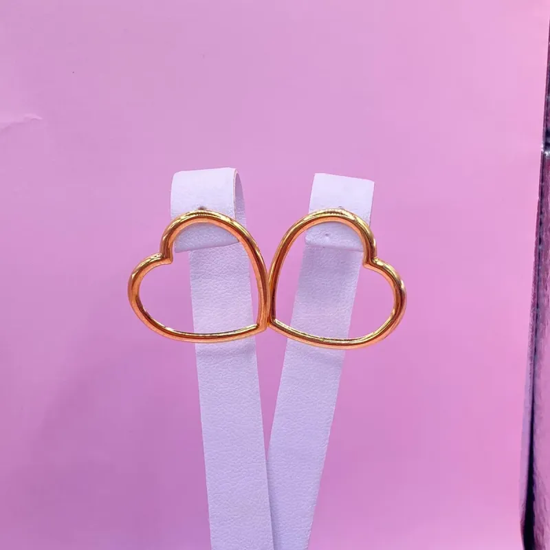 Brinco Coração Vazado Grande