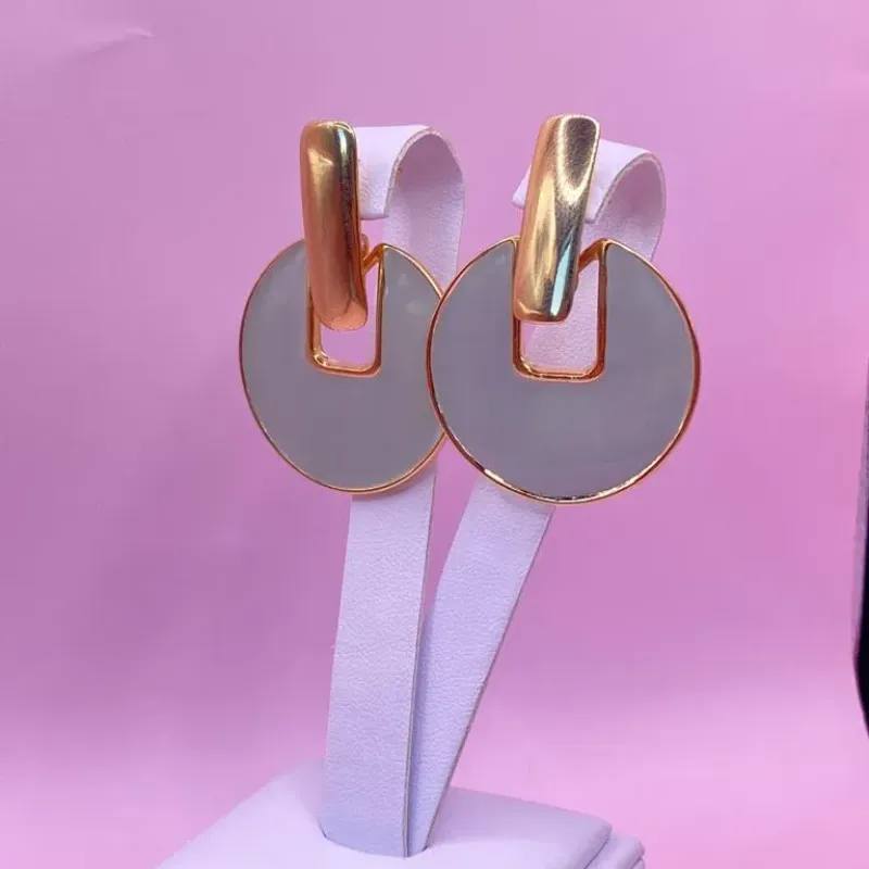 Brinco Esmaltado Colorido