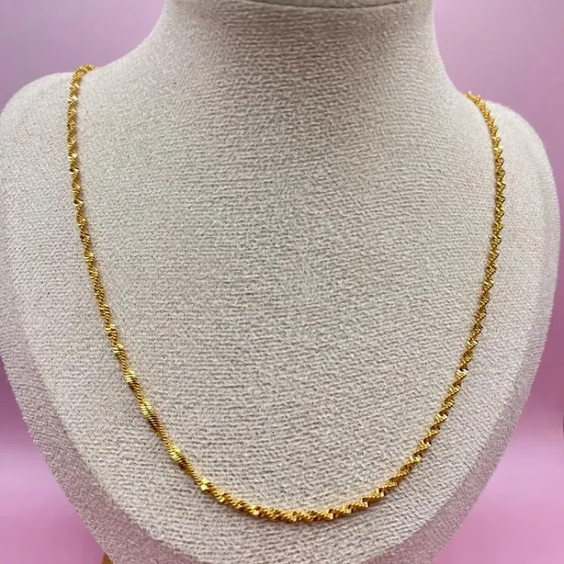 Colar Corrente Fita Torcida