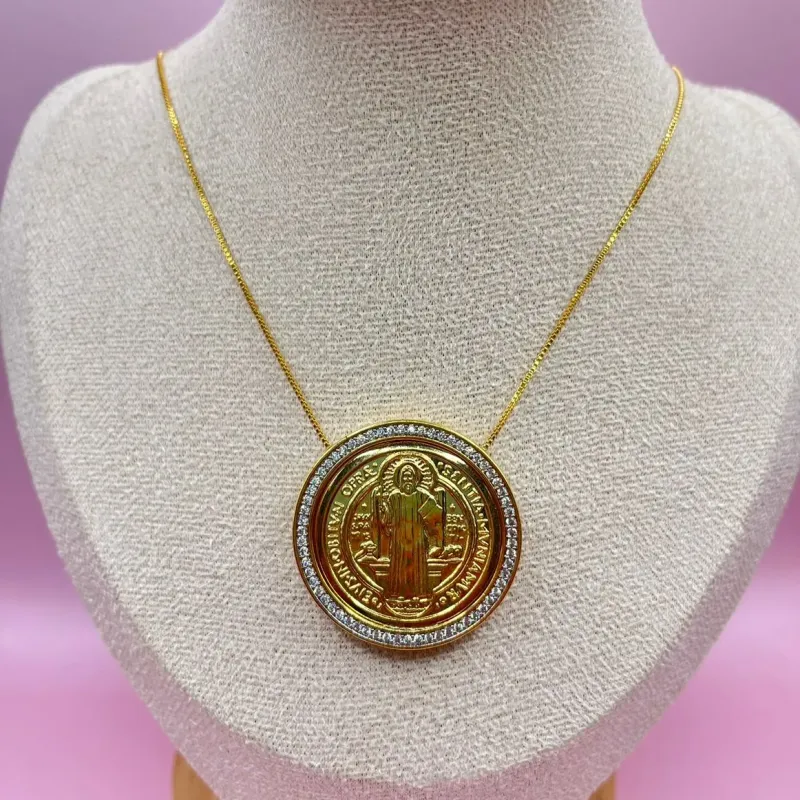 Colar São Bento Grande Cravejado