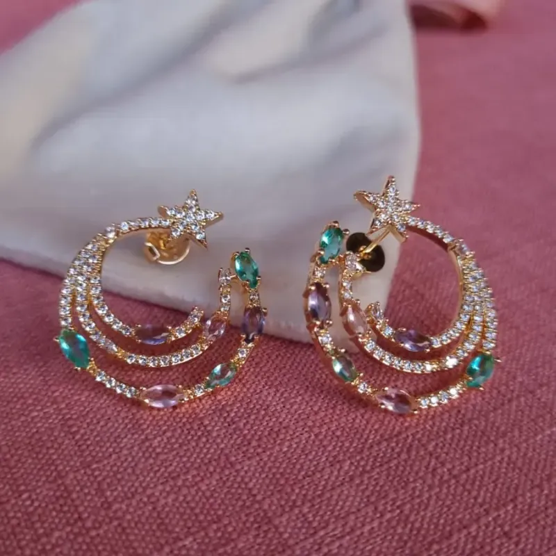 Brinco Meia Lua Pedraria