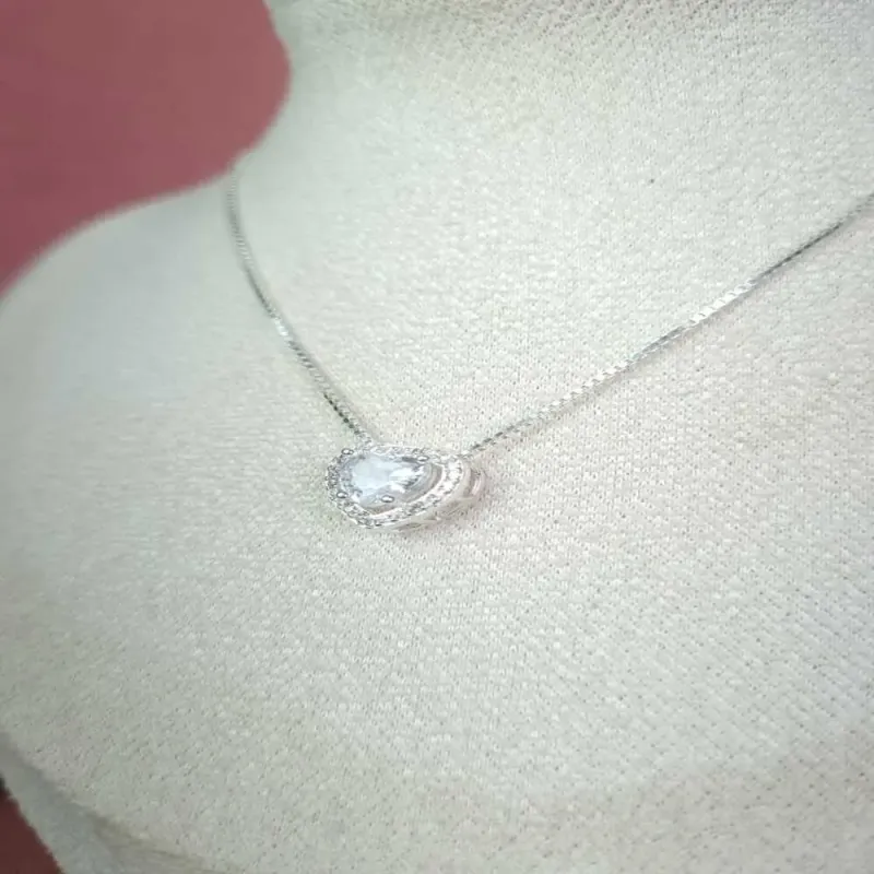 Colar Prata Coração Cravejado