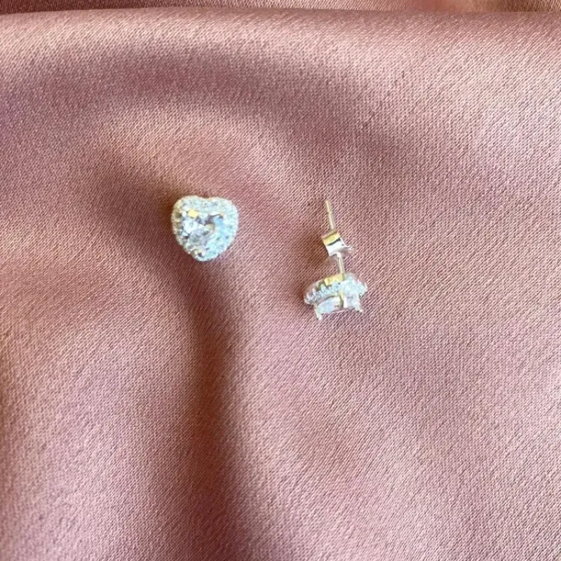 Brinco Prata Circular Cravejado