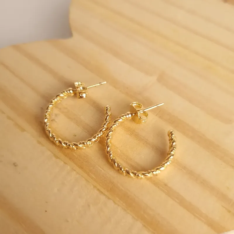 Brinco Argola Torcida