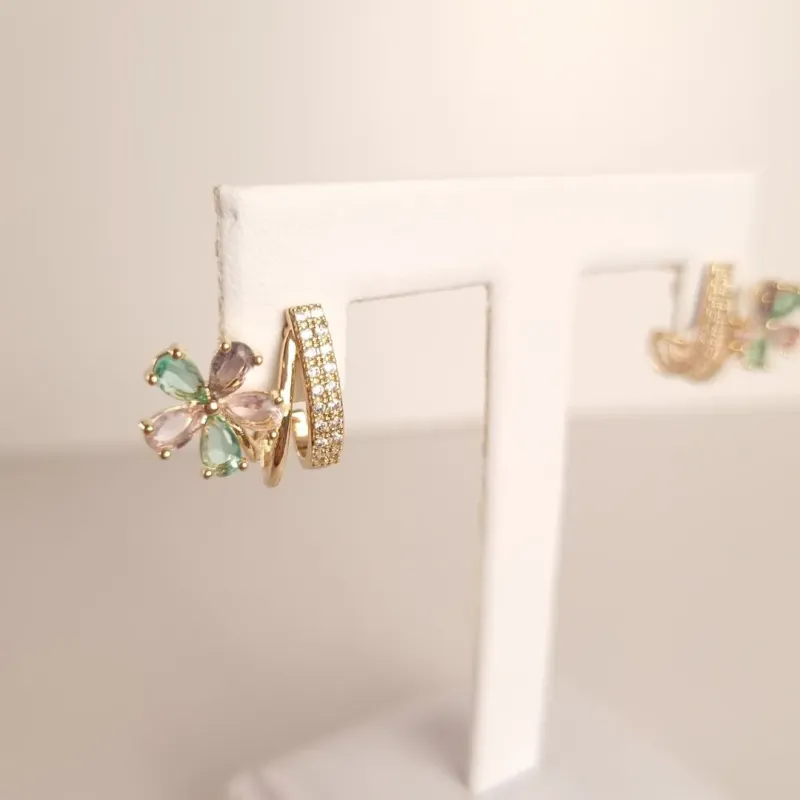 Brinco Pedras com Zircônias