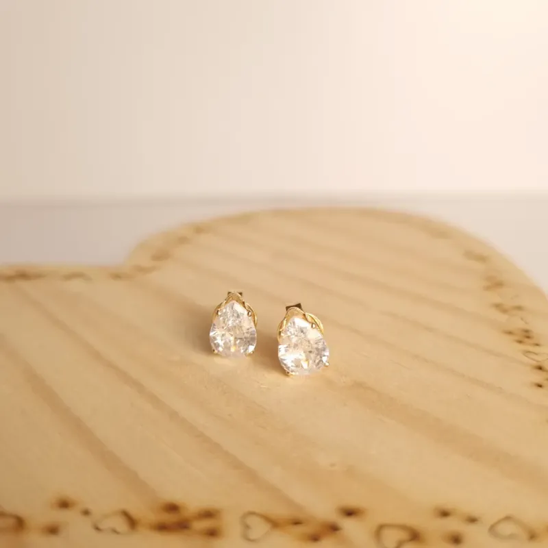 Brinco ponto de luz em zircônia 10 mm