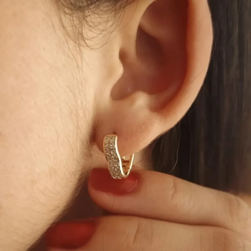 Brinco Tranqueta Coração Zircônia