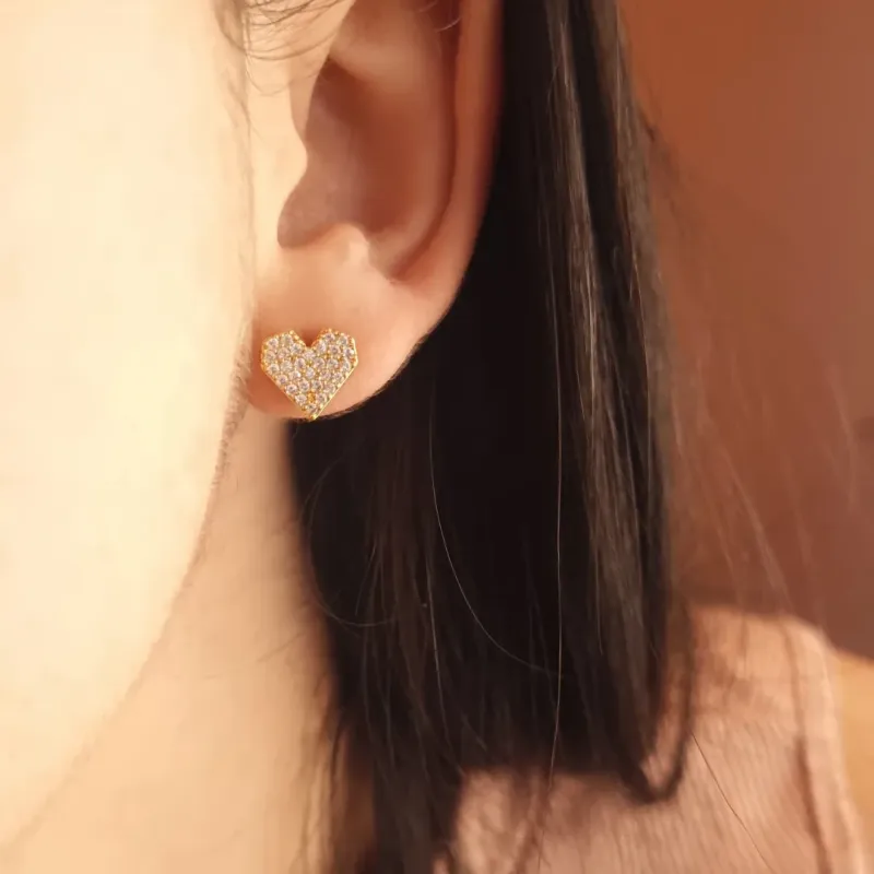 BRINCO CORAÇÃO CRAVEJADO