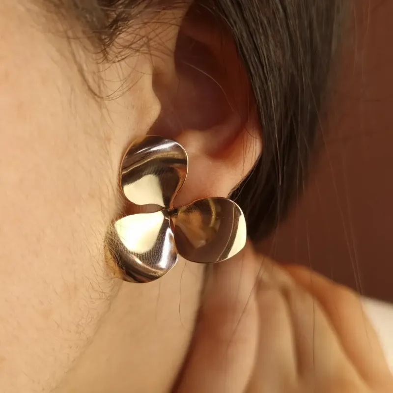 Brinco Flor Chapa Coleção Winter