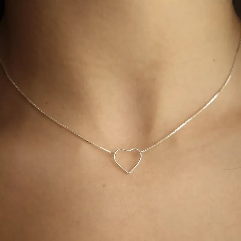 Choker Prata Coração Vazado