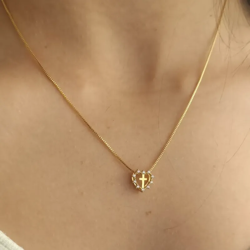 Colar Cruz Coração