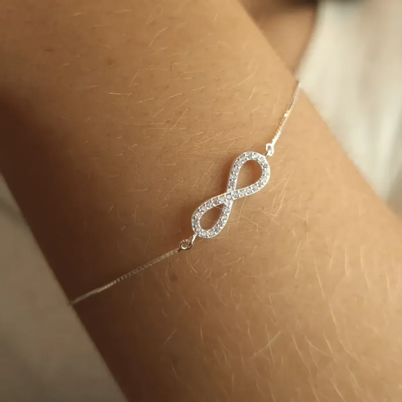 Pulseira Prata Infinito Cravejado