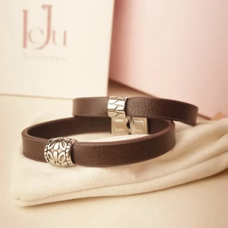 Pulseira Couro Cintetico com Pingente