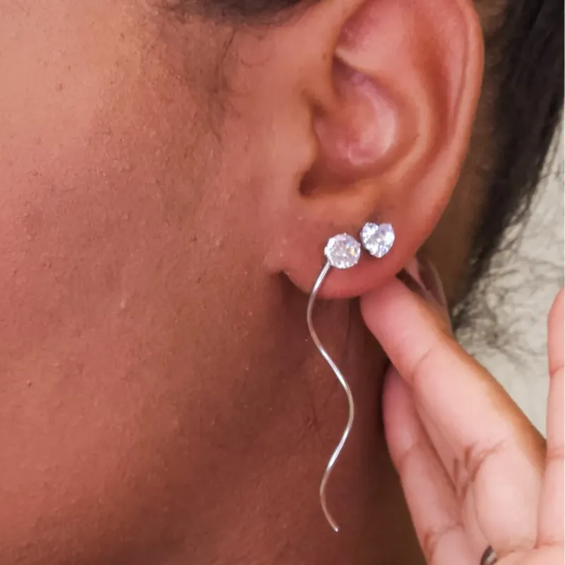 Brinco Steel Ponto de Luz e Traço