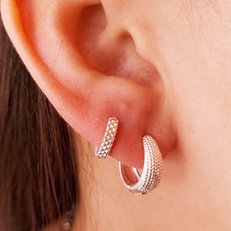 Argola Tranqueta Banhado a Prata