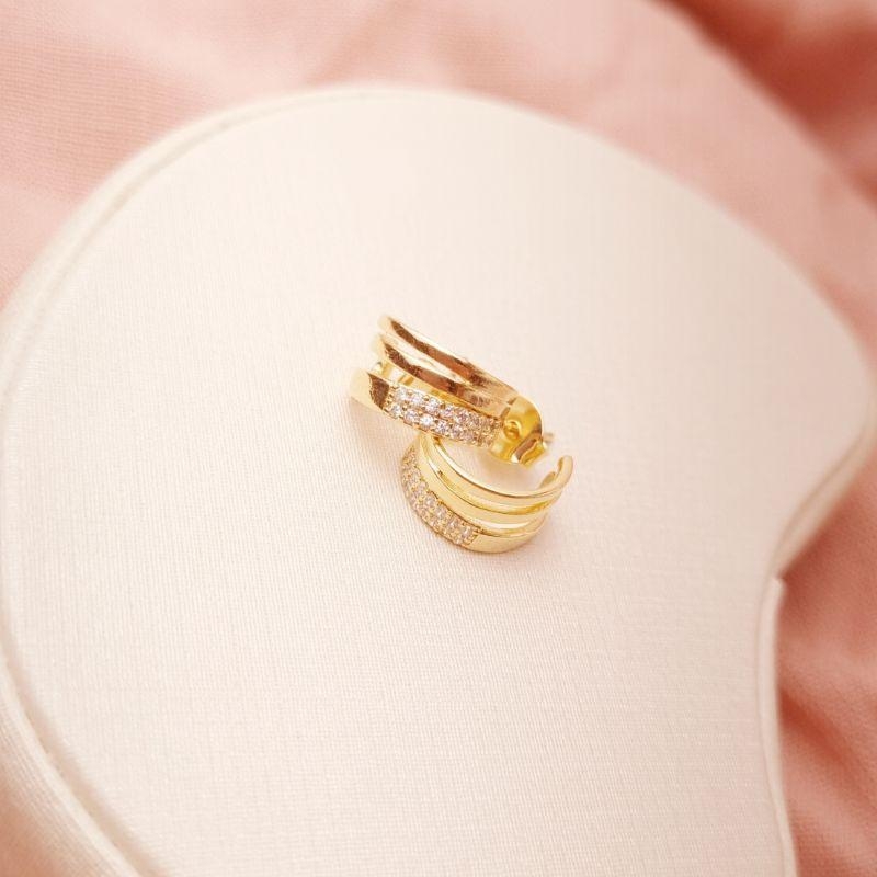 Brinco Fio Triplo com Zircônia