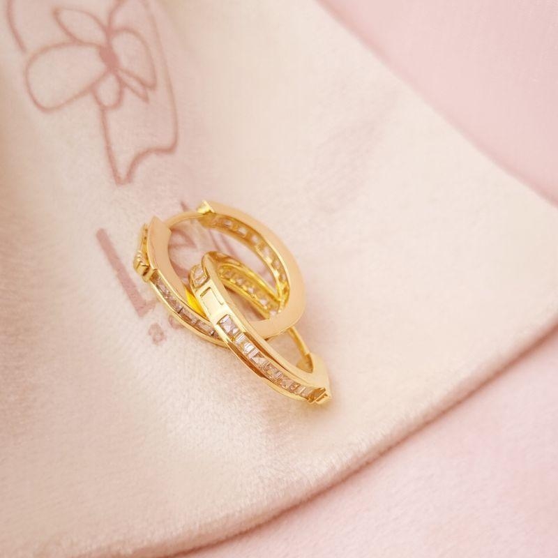 Argola Lux com Cravação Interna e Fecho Jóia