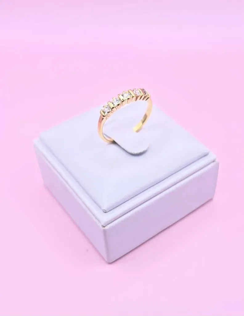 Anel Aparador com Pedras em Zircônia Média