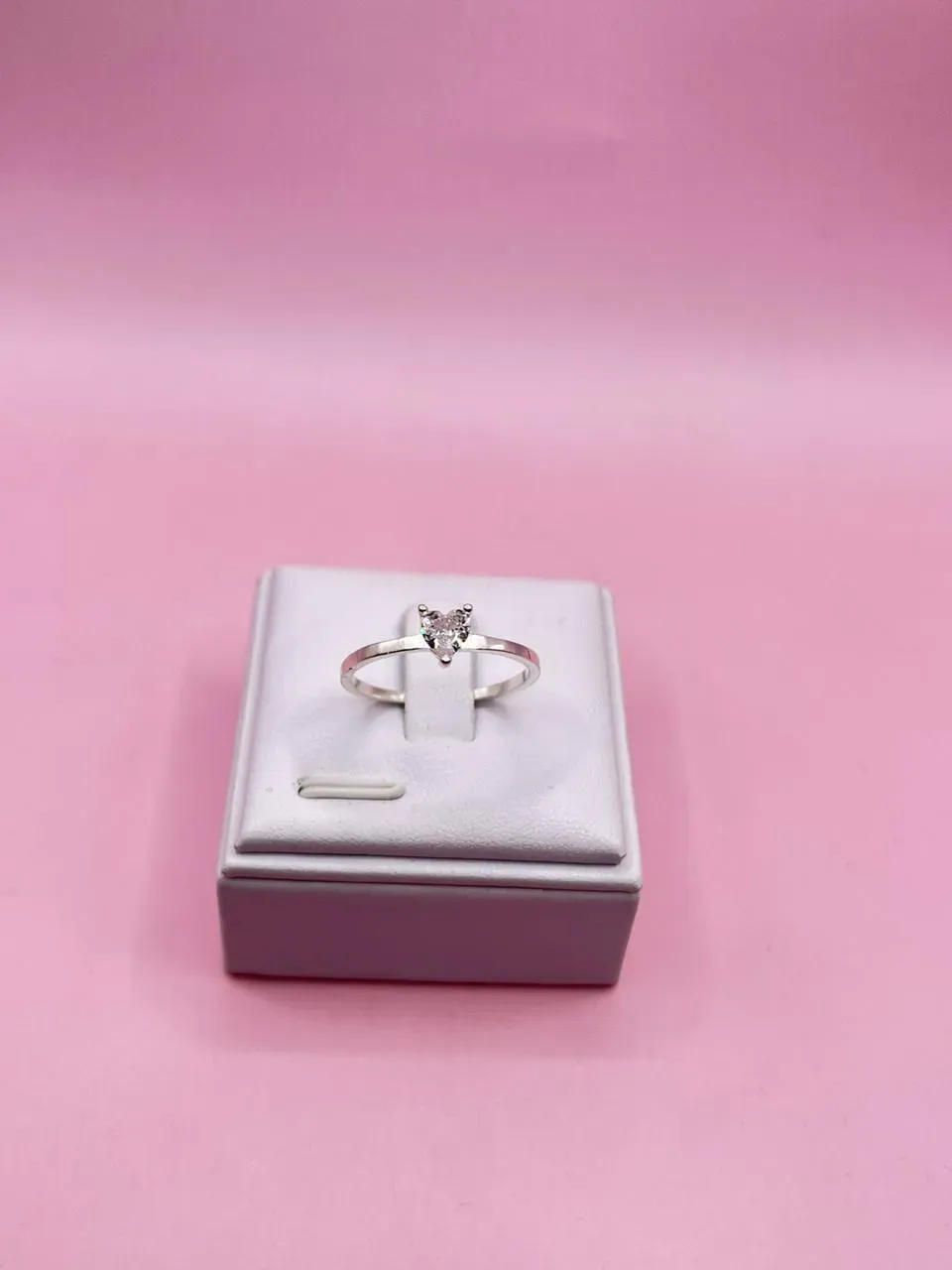 Anel Prata Solitário Coração