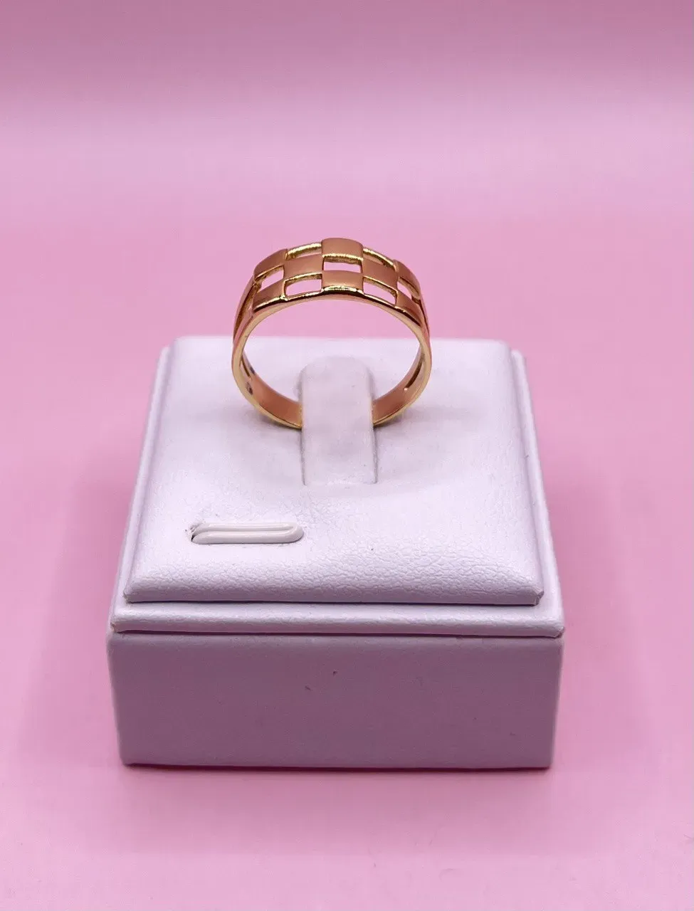 Anel Quadradinhos Vazados