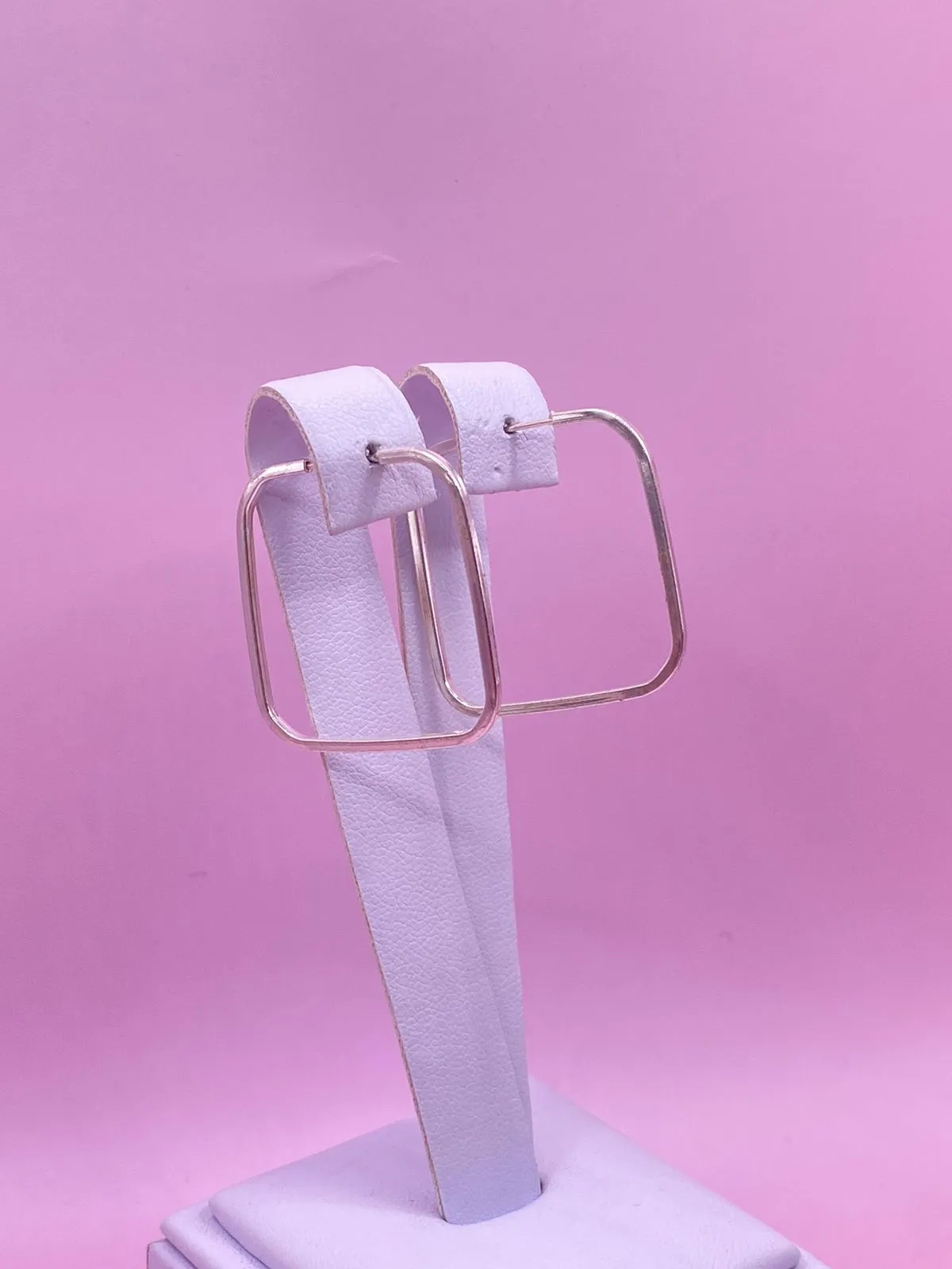 Argola Prata Quadrada Pequena