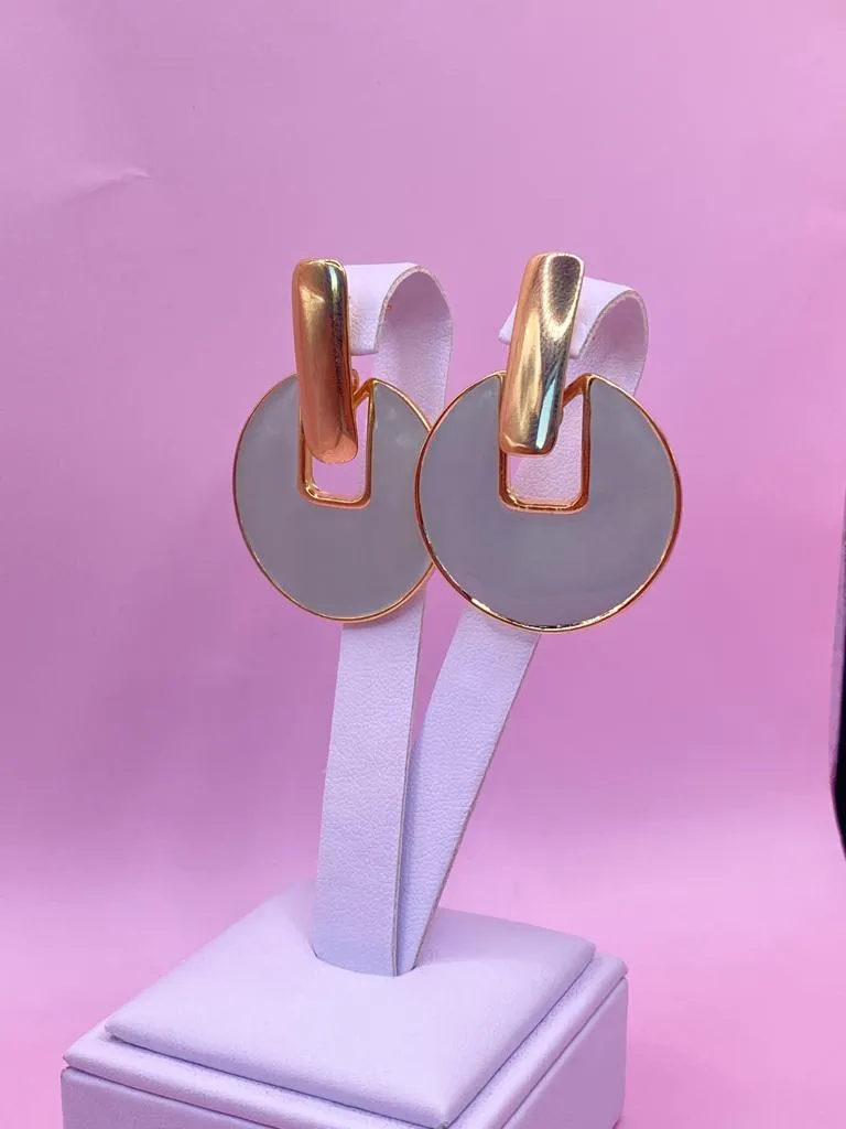 Brinco Esmaltado Colorido