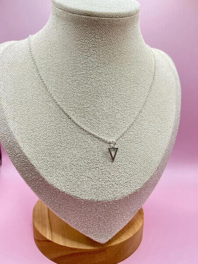 Choker Prata Triângulo