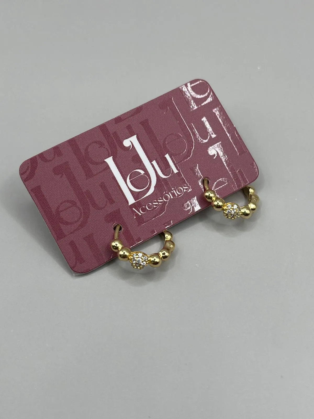 Brinco Click Bolinhas