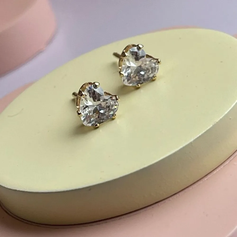 Brinco Baby Coração 6mm