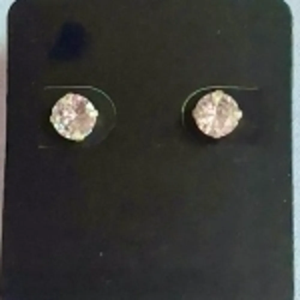 Brinco Prata Ponto de Luz 6mm