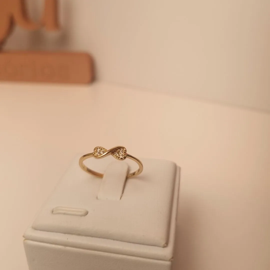 Anel Laço Torcido Cravejado