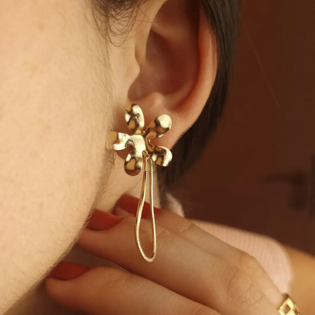 Brinco Flor Corrente