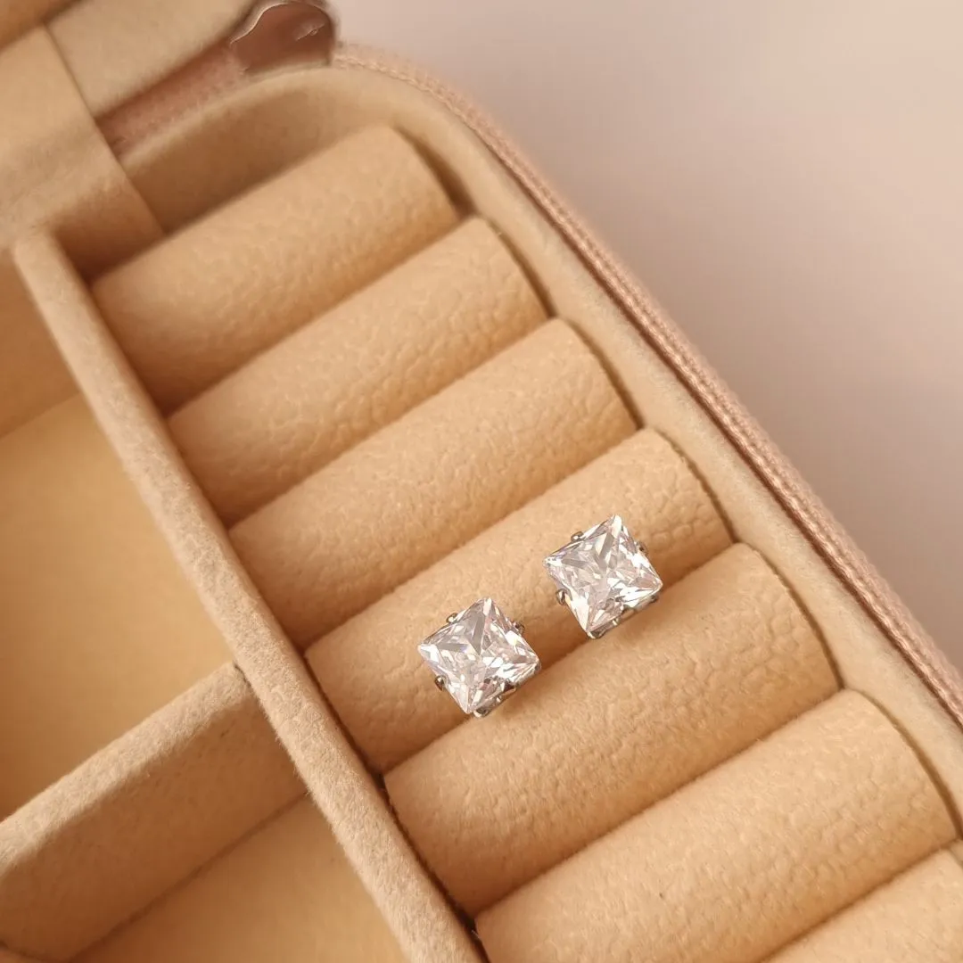 Brinco Inox Ponto de Luz Zircônia Quadrado