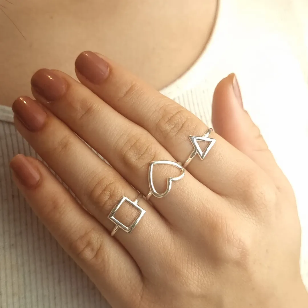 Anel Prata Coração Vazado