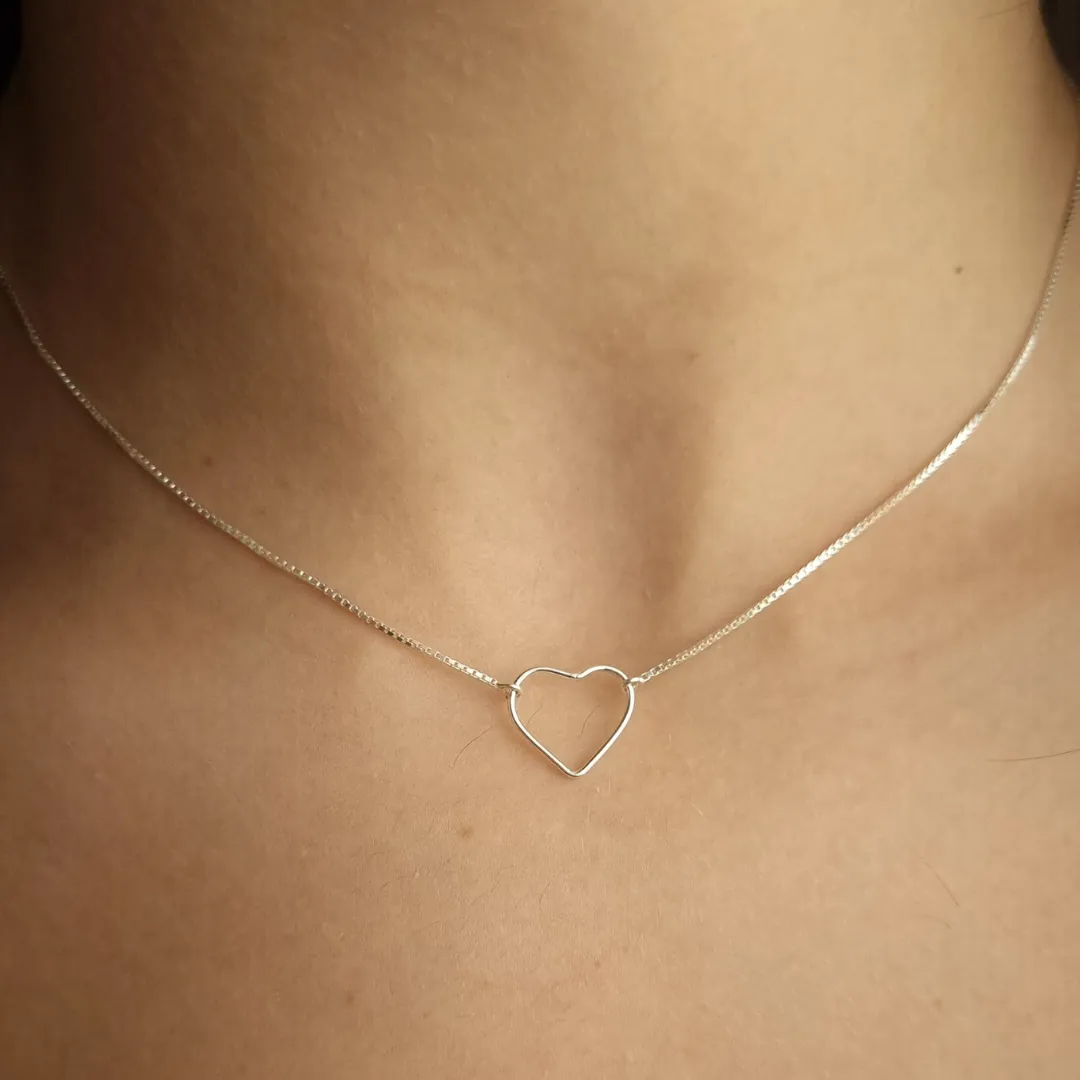 Choker Prata Coração Vazado