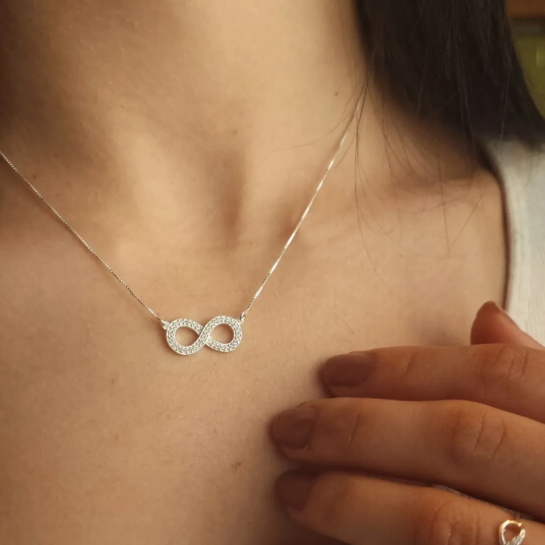 Colar Prata Infinito Cravejado