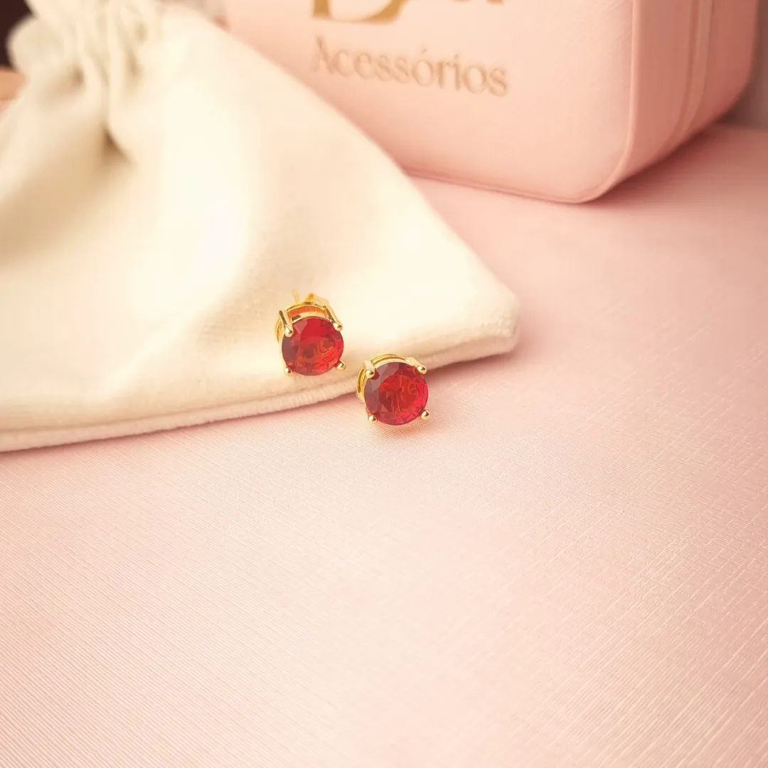 Brinco Pedra Vermelha Redondo