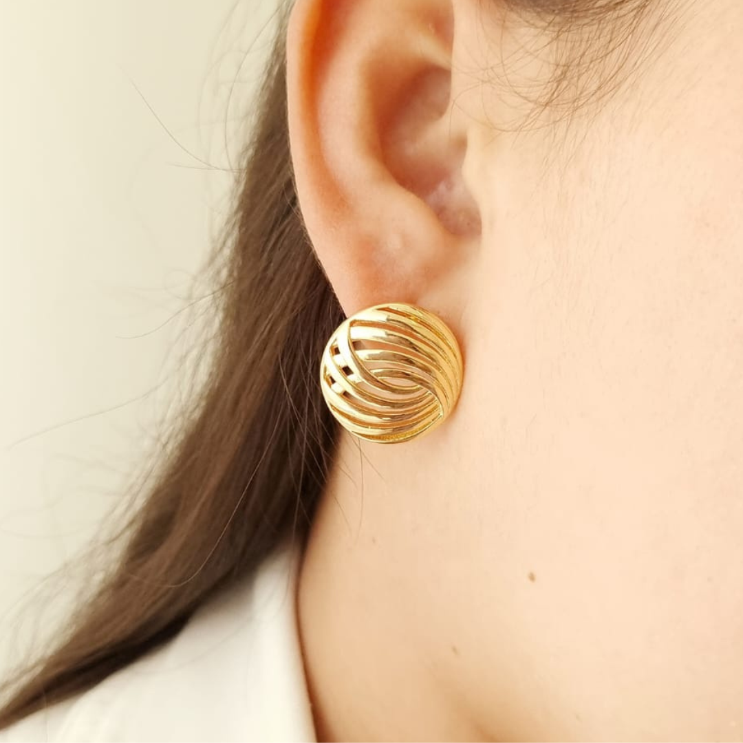 Brinco Esfera Dourada