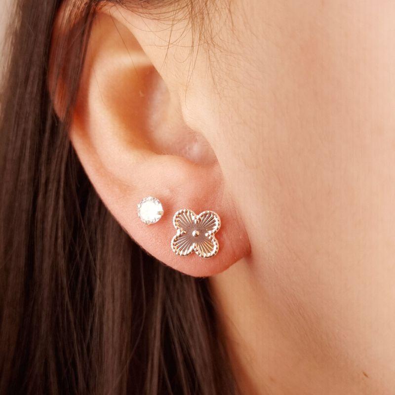 Brinco Banho de Prata Van Cleef Tarraxa